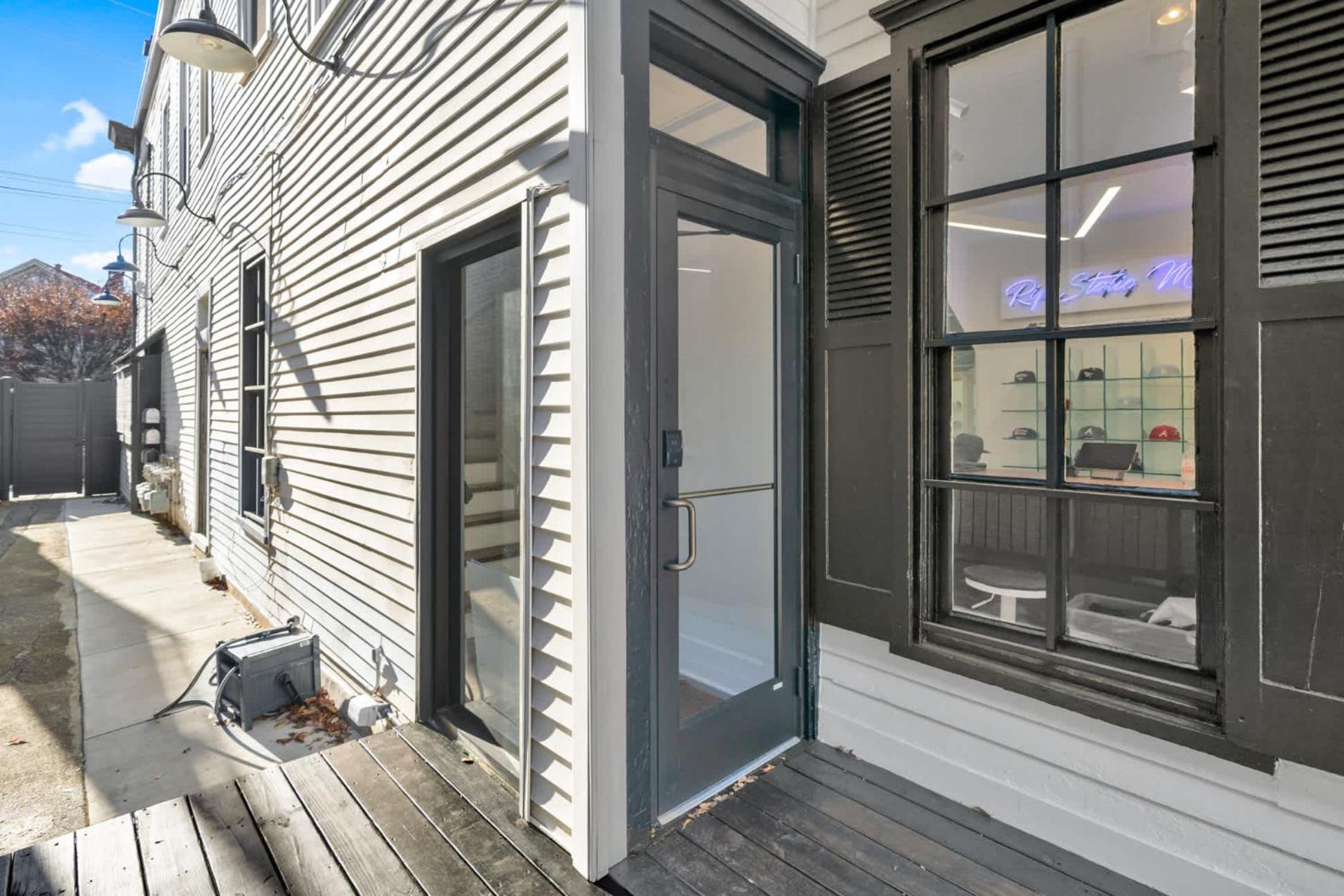 Charming In Louisville's Vibrant Highlands