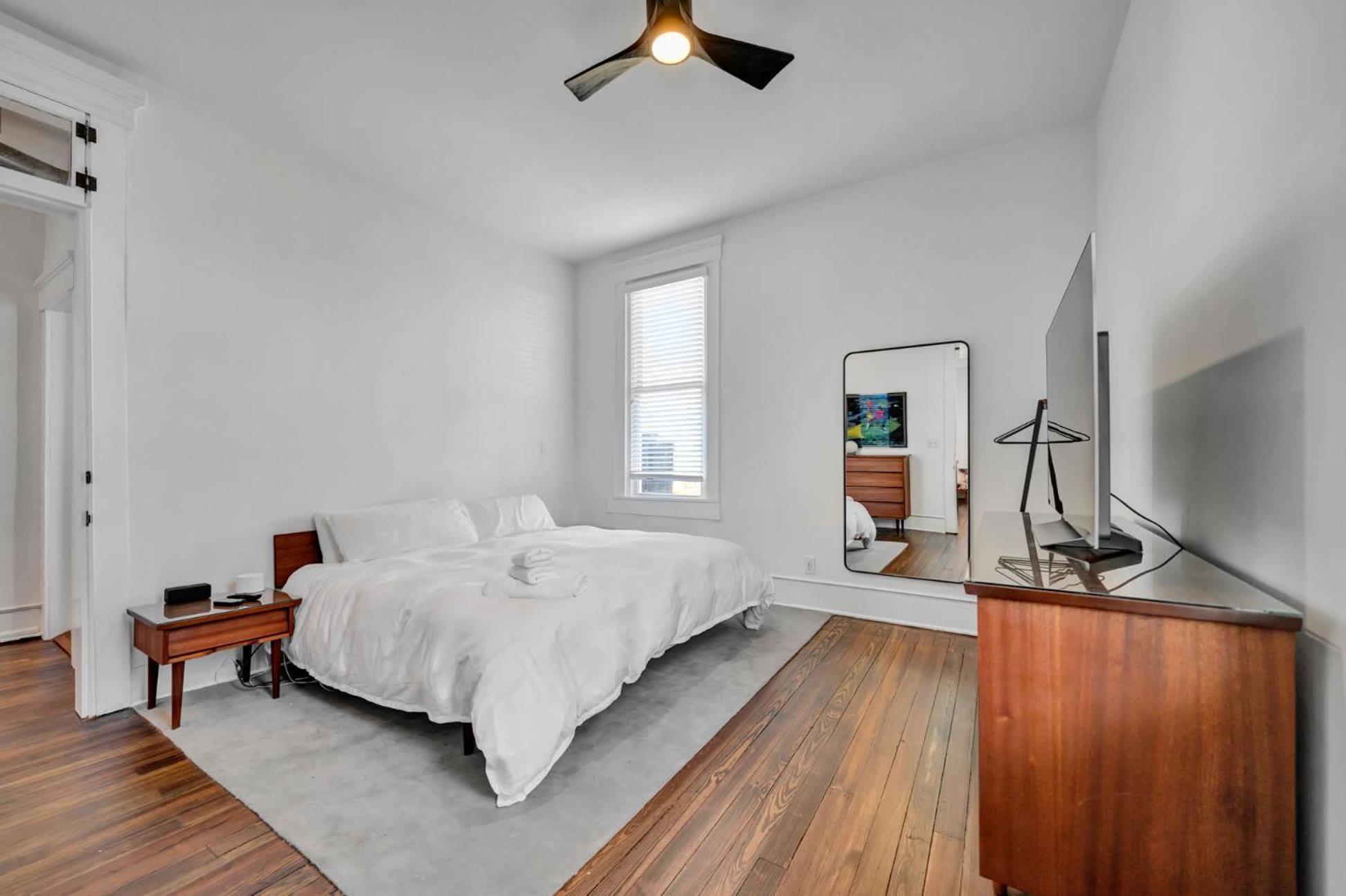 Charming In Louisville's Vibrant Highlands Apartment Louisville